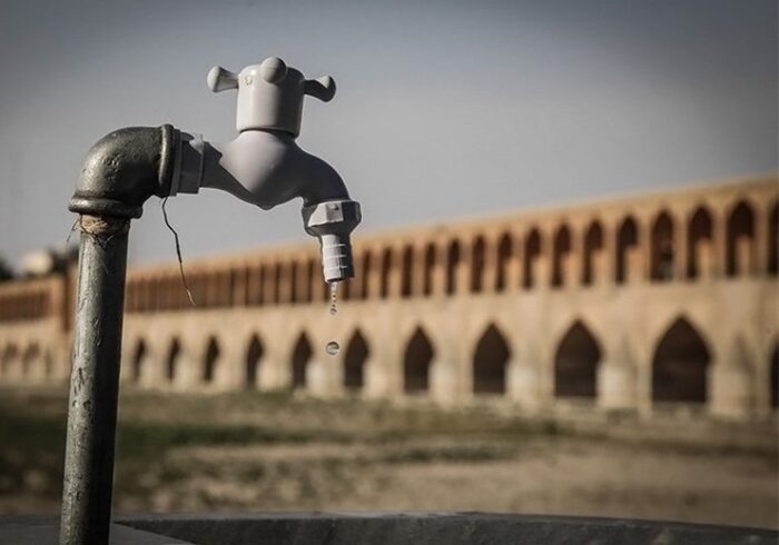 چرا آب زاینده‌رود تأمین نمی‌شود؟